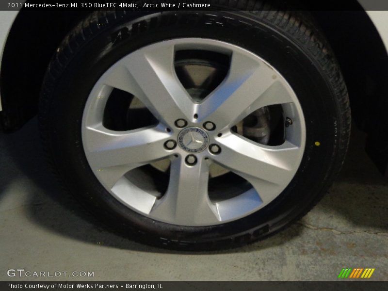 Arctic White / Cashmere 2011 Mercedes-Benz ML 350 BlueTEC 4Matic
