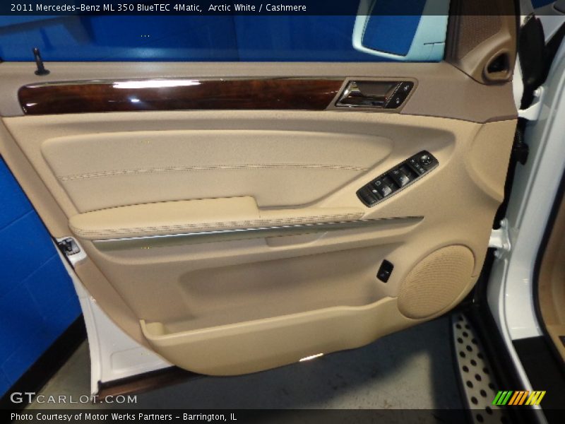 Arctic White / Cashmere 2011 Mercedes-Benz ML 350 BlueTEC 4Matic