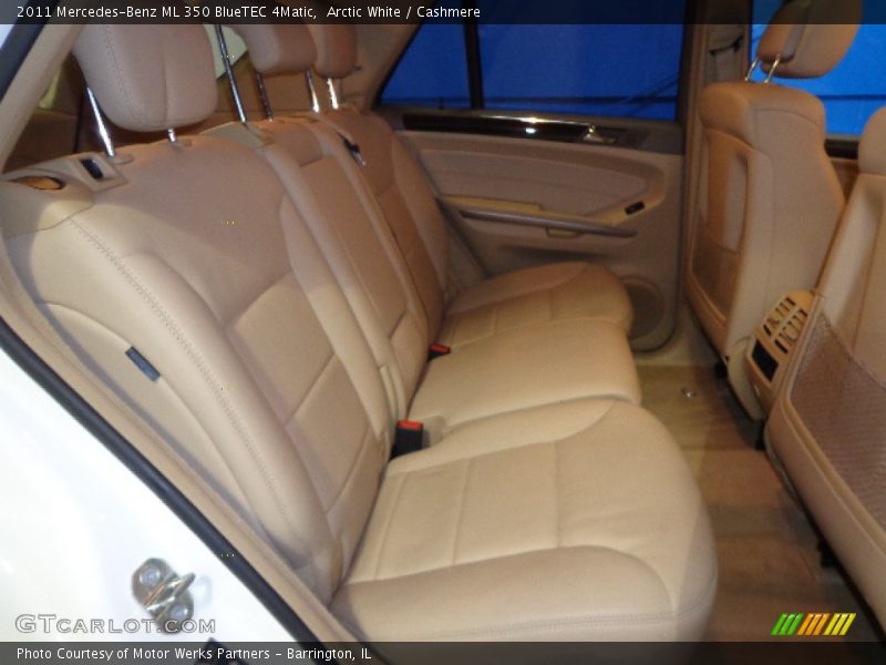 Arctic White / Cashmere 2011 Mercedes-Benz ML 350 BlueTEC 4Matic
