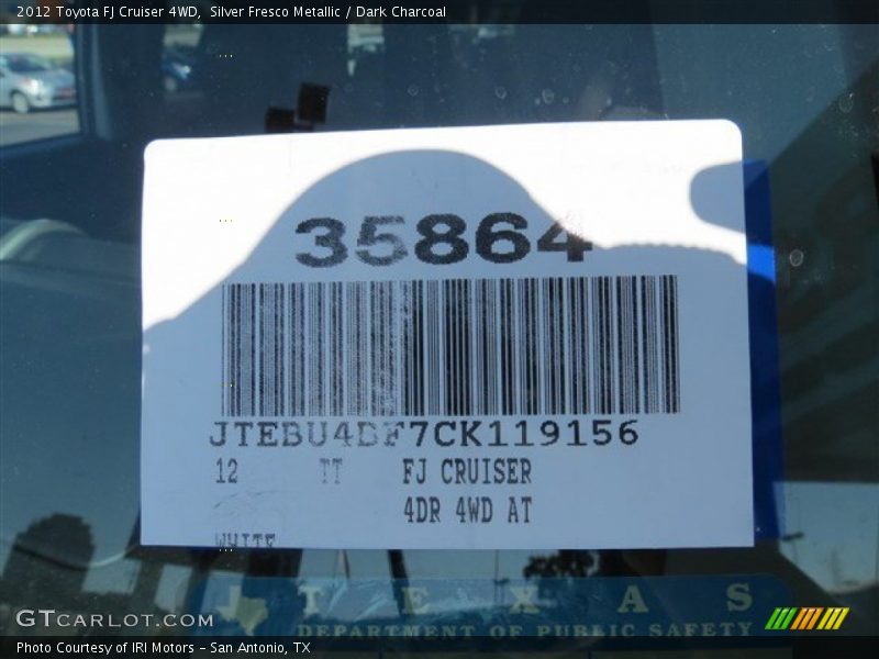 Silver Fresco Metallic / Dark Charcoal 2012 Toyota FJ Cruiser 4WD