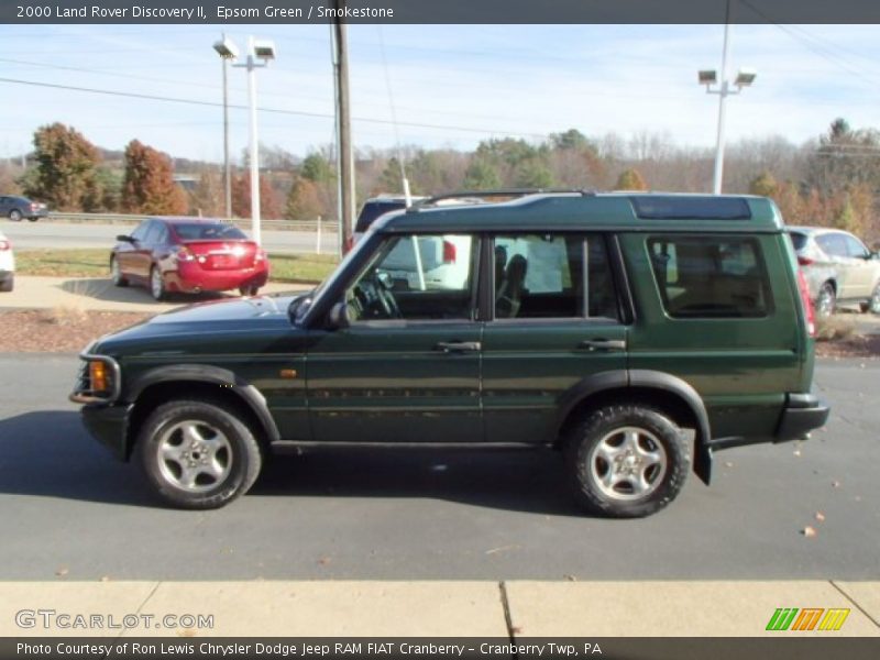 Epsom Green / Smokestone 2000 Land Rover Discovery II