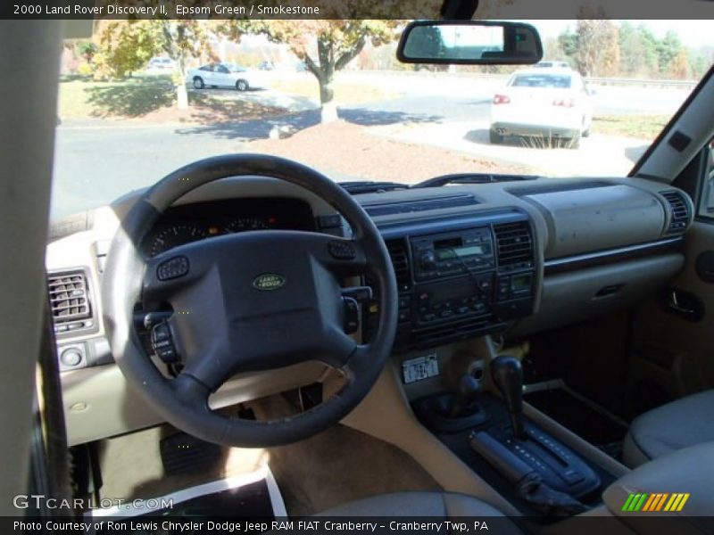 Epsom Green / Smokestone 2000 Land Rover Discovery II