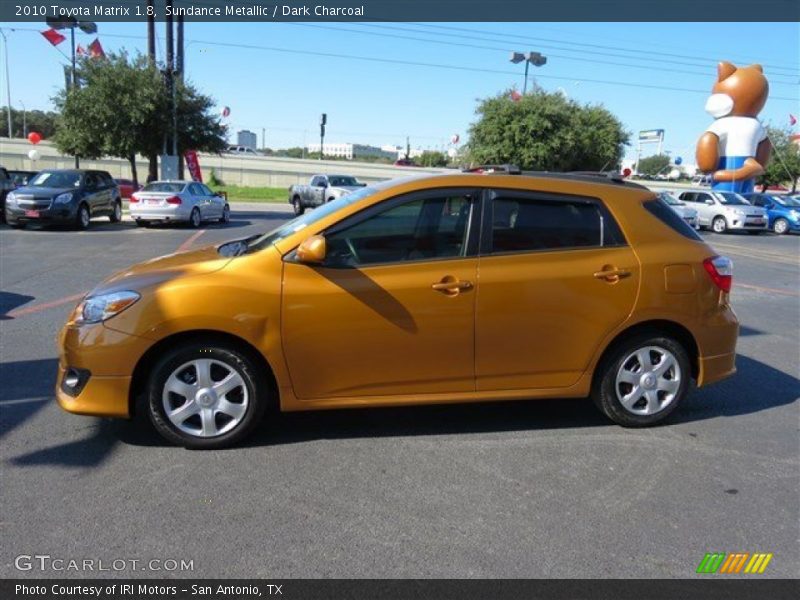 Sundance Metallic / Dark Charcoal 2010 Toyota Matrix 1.8