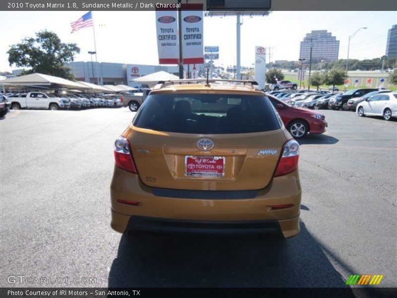 Sundance Metallic / Dark Charcoal 2010 Toyota Matrix 1.8
