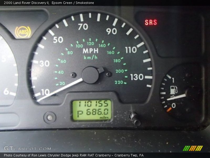 Epsom Green / Smokestone 2000 Land Rover Discovery II