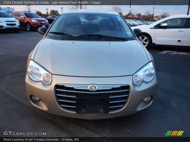Light Almond Pearl Metallic / Taupe 2004 Chrysler Sebring LXi Sedan