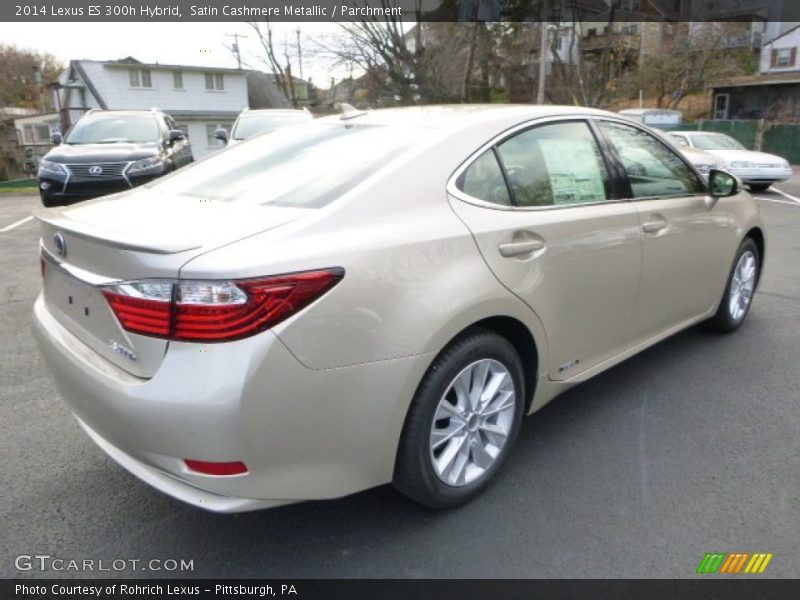 Satin Cashmere Metallic / Parchment 2014 Lexus ES 300h Hybrid