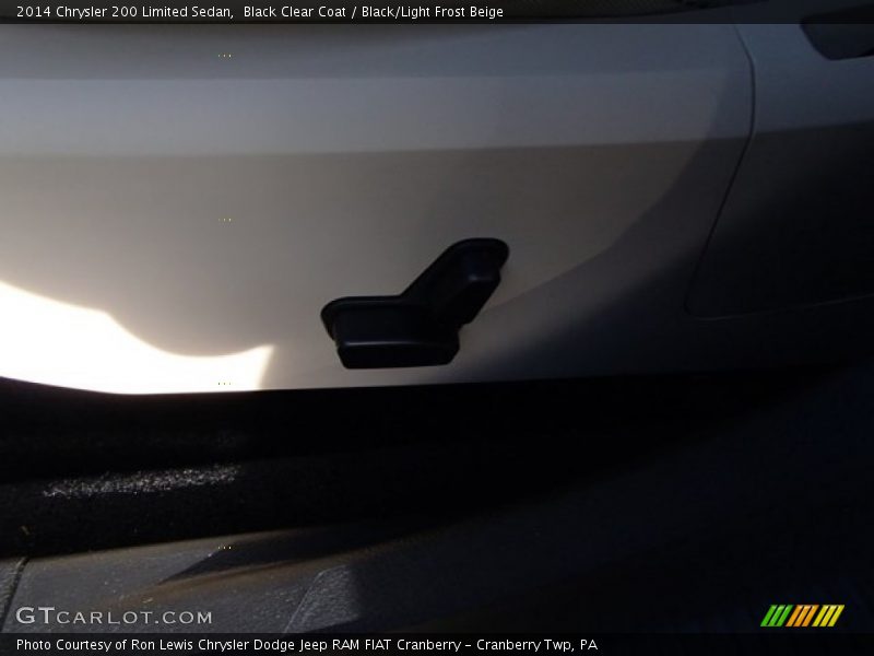 Black Clear Coat / Black/Light Frost Beige 2014 Chrysler 200 Limited Sedan