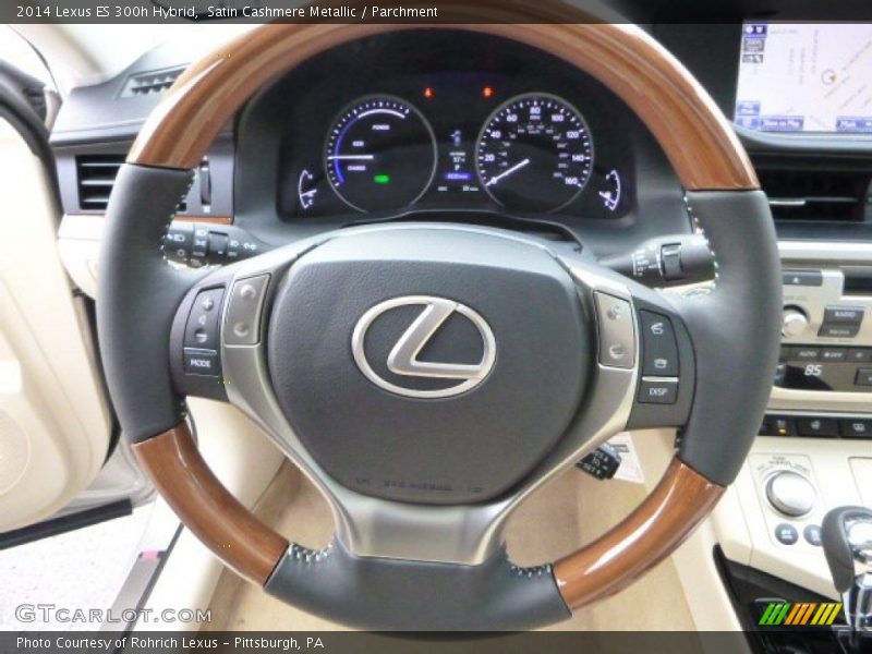  2014 ES 300h Hybrid Steering Wheel