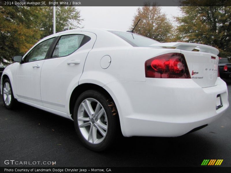 Bright White / Black 2014 Dodge Avenger SE