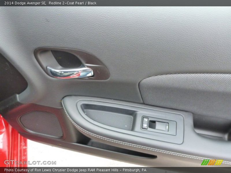 Redline 2-Coat Pearl / Black 2014 Dodge Avenger SE