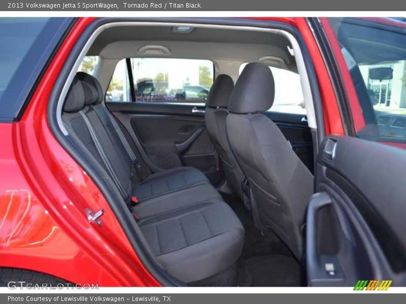 Tornado Red / Titan Black 2013 Volkswagen Jetta S SportWagen