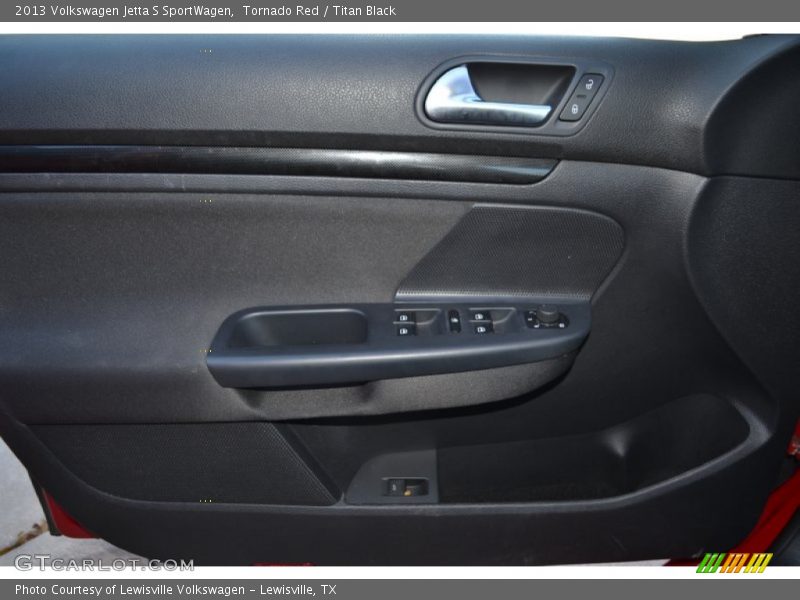 Tornado Red / Titan Black 2013 Volkswagen Jetta S SportWagen