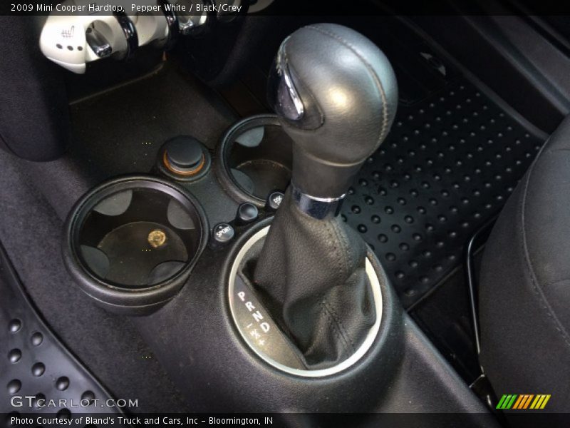 Pepper White / Black/Grey 2009 Mini Cooper Hardtop