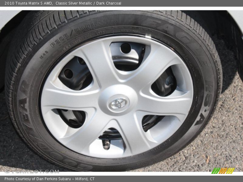 Classic Silver Metallic / Dark Charcoal 2010 Toyota Matrix S AWD