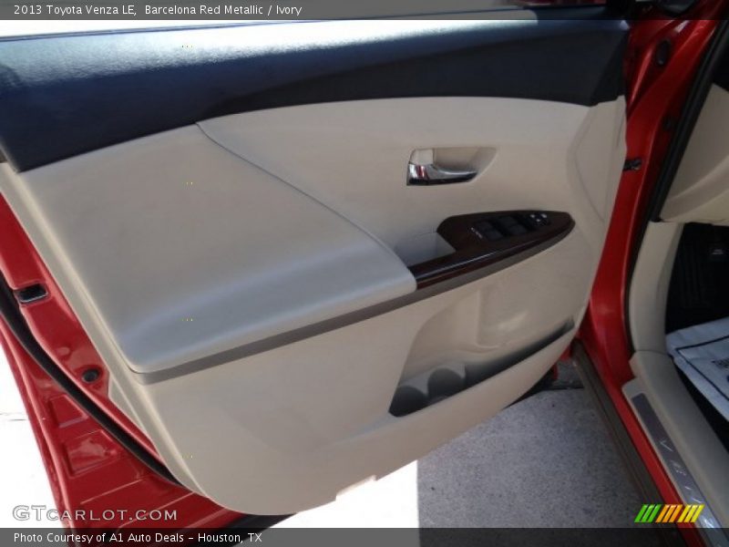 Barcelona Red Metallic / Ivory 2013 Toyota Venza LE