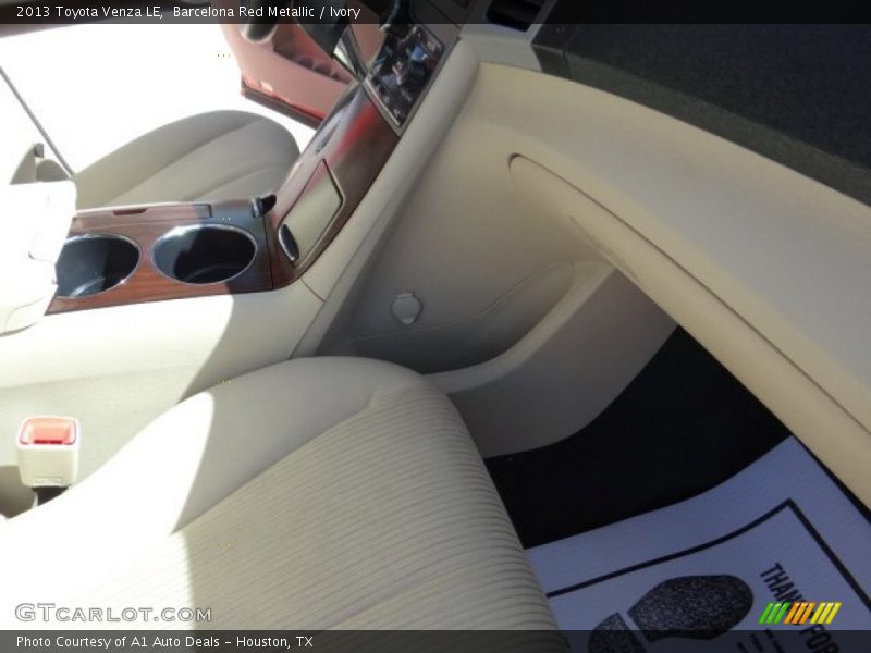 Barcelona Red Metallic / Ivory 2013 Toyota Venza LE