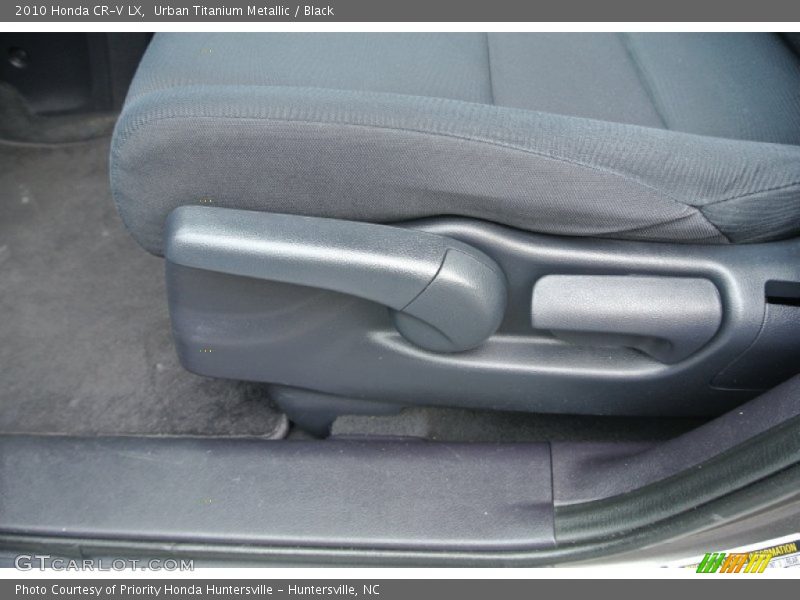 Urban Titanium Metallic / Black 2010 Honda CR-V LX