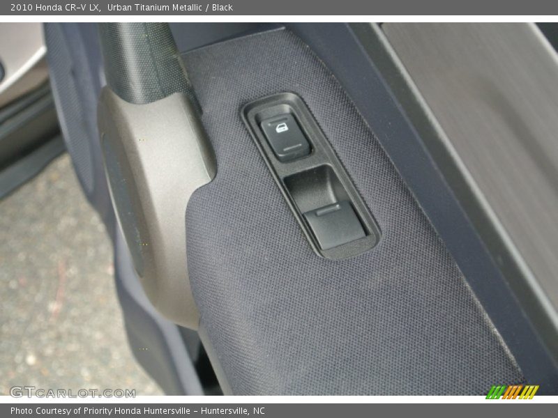 Urban Titanium Metallic / Black 2010 Honda CR-V LX