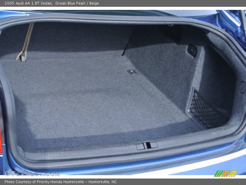 Ocean Blue Pearl / Beige 2005 Audi A4 1.8T Sedan