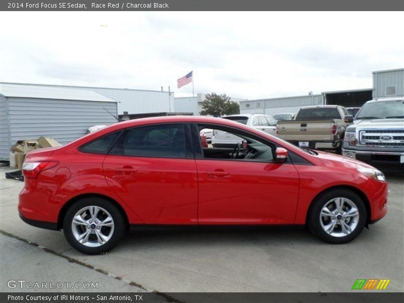 Race Red / Charcoal Black 2014 Ford Focus SE Sedan