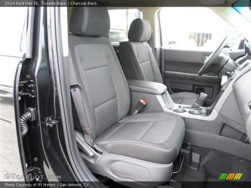 Tuxedo Black / Charcoal Black 2014 Ford Flex SE