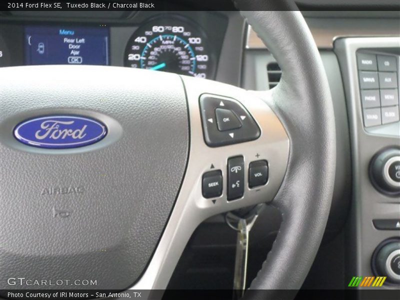 Tuxedo Black / Charcoal Black 2014 Ford Flex SE