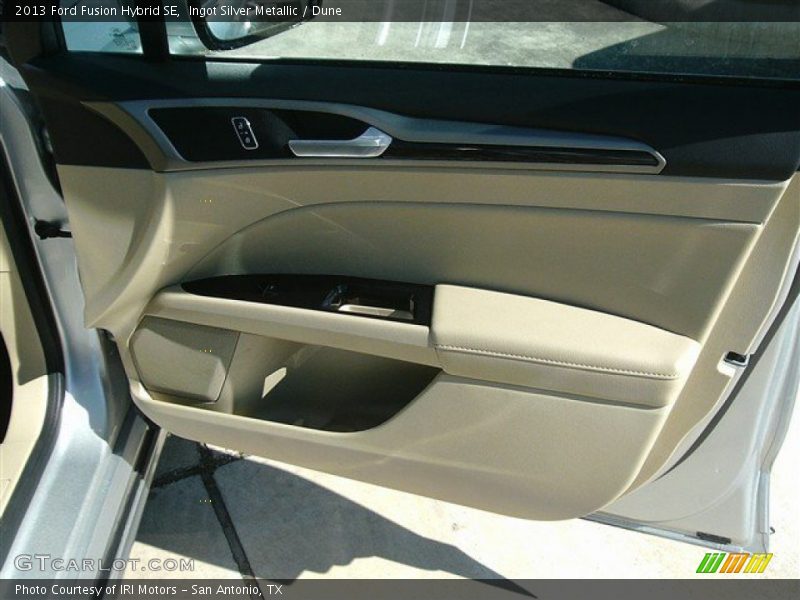 Ingot Silver Metallic / Dune 2013 Ford Fusion Hybrid SE