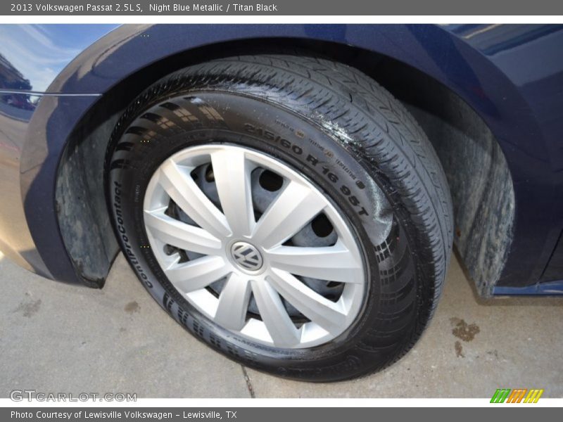 Night Blue Metallic / Titan Black 2013 Volkswagen Passat 2.5L S