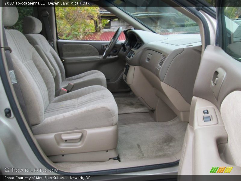 Desert Sand Mica / Oak 2003 Toyota Sienna LE