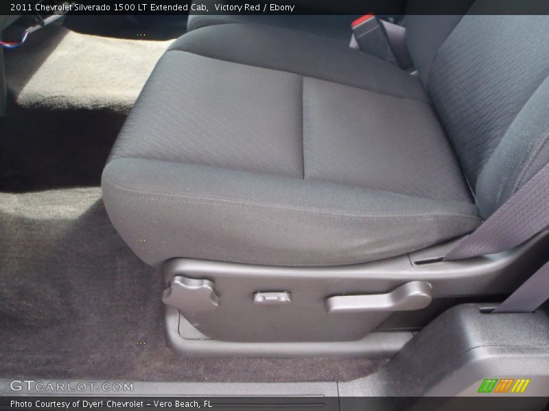 Victory Red / Ebony 2011 Chevrolet Silverado 1500 LT Extended Cab
