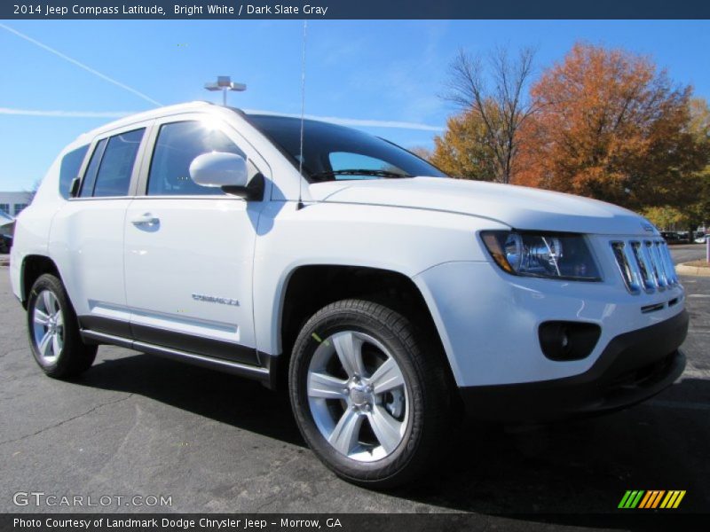 Bright White / Dark Slate Gray 2014 Jeep Compass Latitude