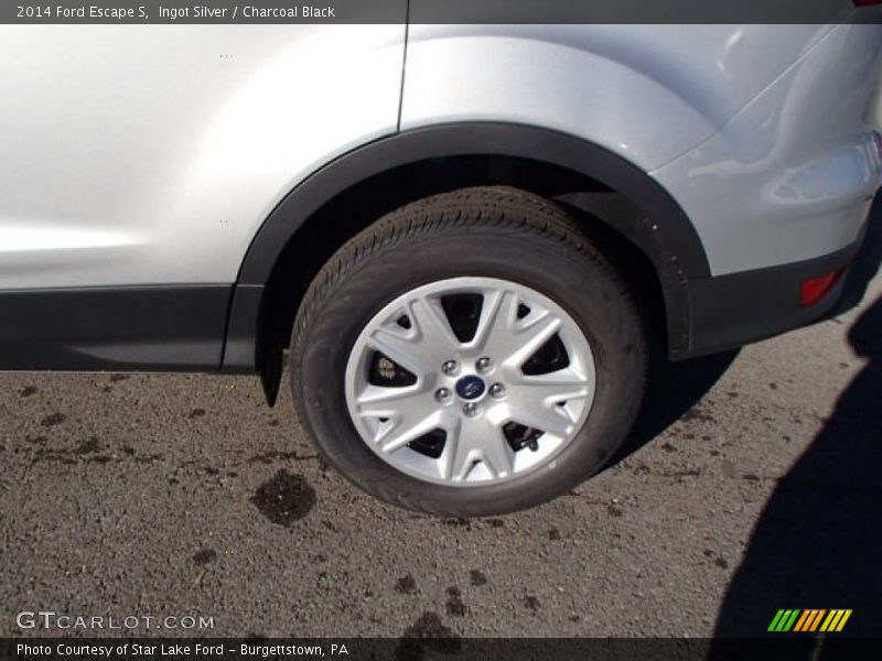 Ingot Silver / Charcoal Black 2014 Ford Escape S
