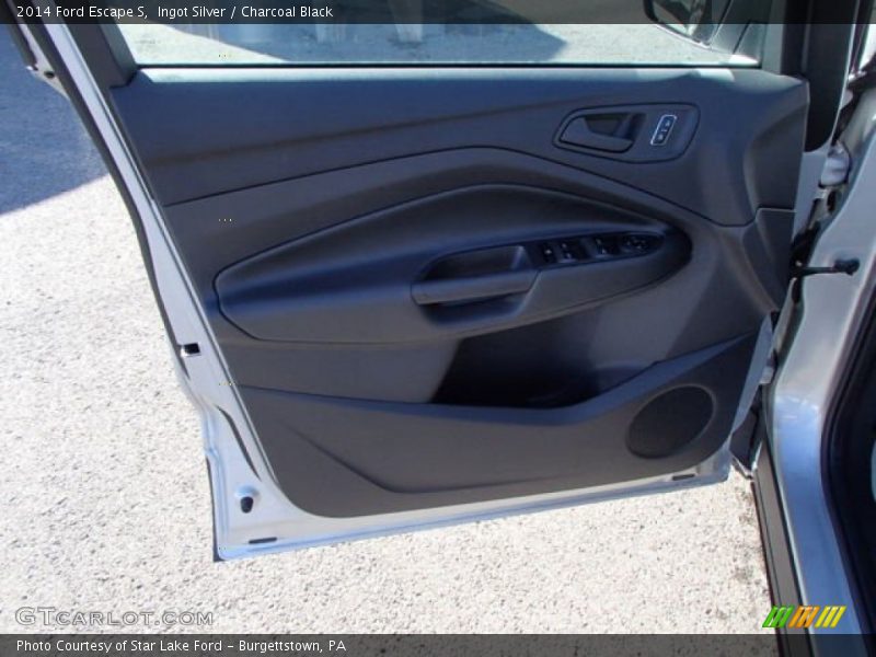 Ingot Silver / Charcoal Black 2014 Ford Escape S