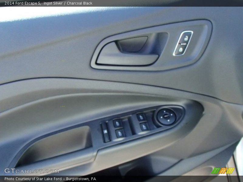 Ingot Silver / Charcoal Black 2014 Ford Escape S