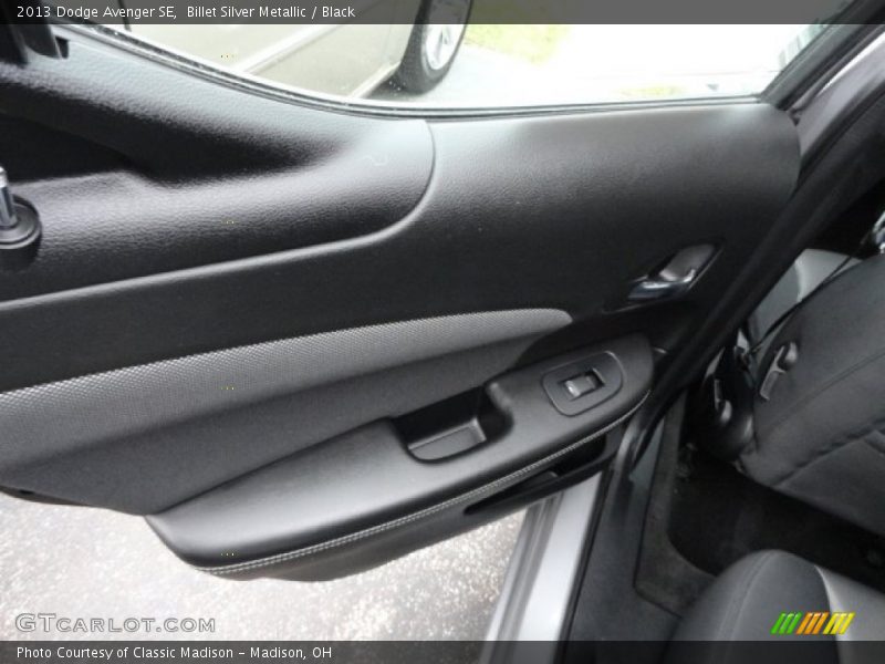 Billet Silver Metallic / Black 2013 Dodge Avenger SE