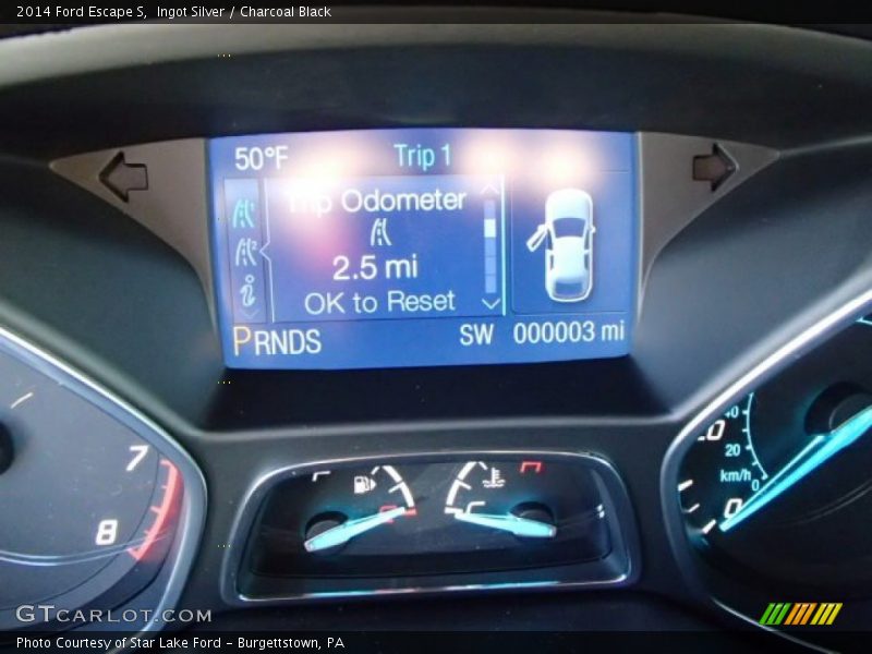 Ingot Silver / Charcoal Black 2014 Ford Escape S