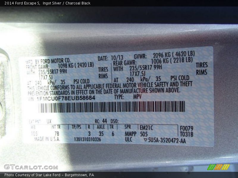 Ingot Silver / Charcoal Black 2014 Ford Escape S