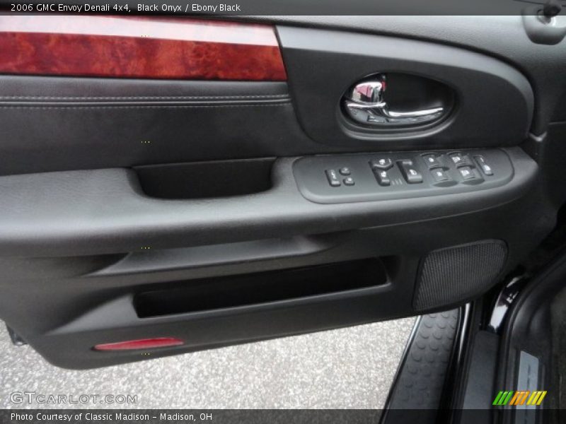 Black Onyx / Ebony Black 2006 GMC Envoy Denali 4x4