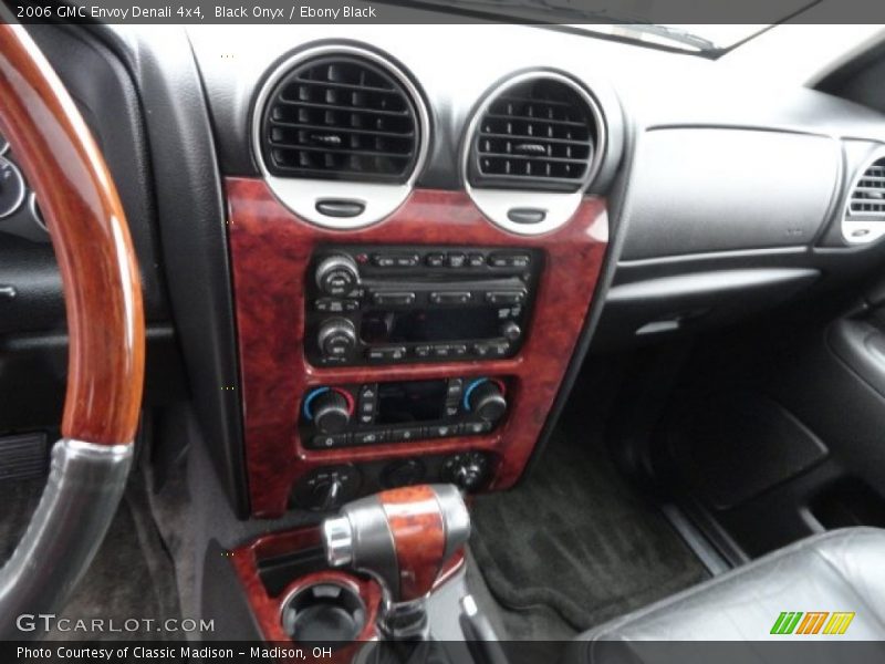 Black Onyx / Ebony Black 2006 GMC Envoy Denali 4x4