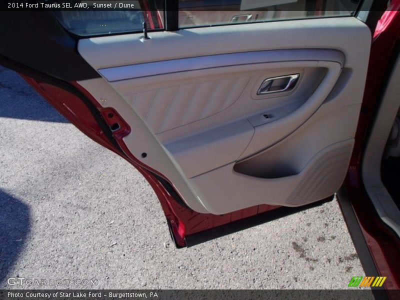 Sunset / Dune 2014 Ford Taurus SEL AWD