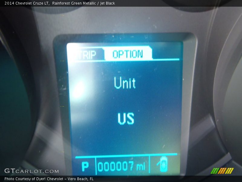 Rainforest Green Metallic / Jet Black 2014 Chevrolet Cruze LT