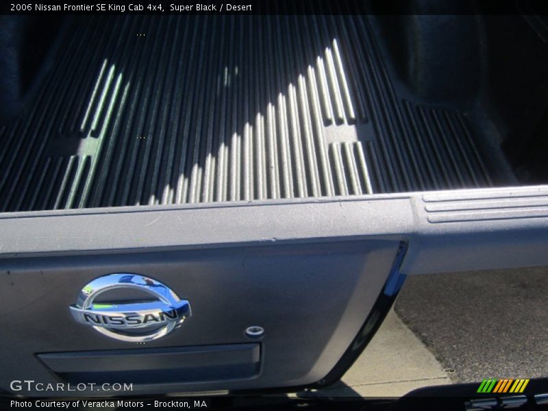 Super Black / Desert 2006 Nissan Frontier SE King Cab 4x4
