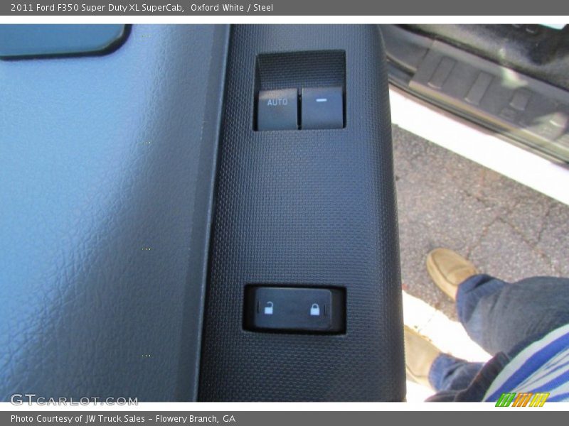 Oxford White / Steel 2011 Ford F350 Super Duty XL SuperCab