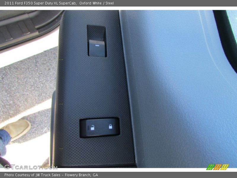 Oxford White / Steel 2011 Ford F350 Super Duty XL SuperCab