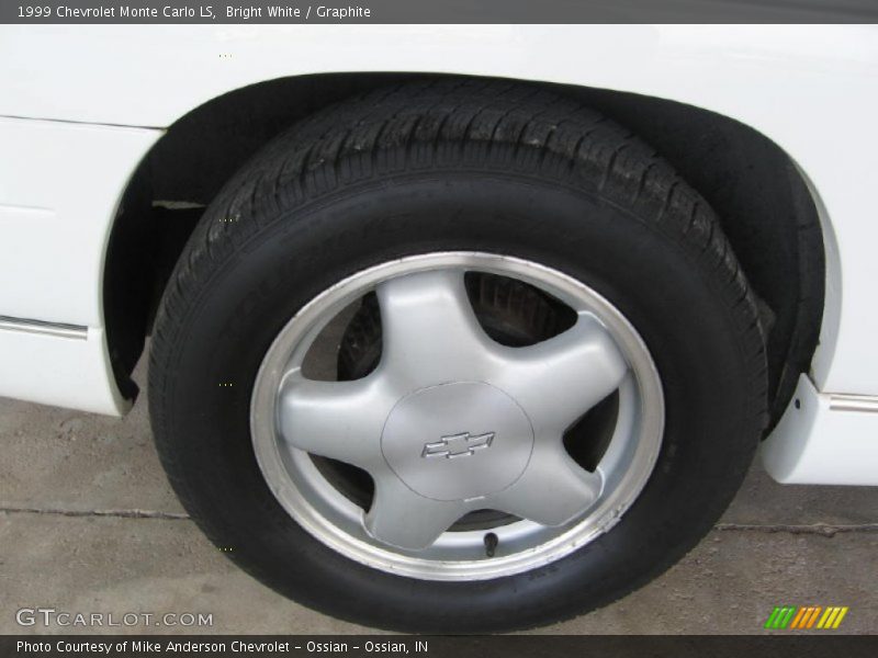 Bright White / Graphite 1999 Chevrolet Monte Carlo LS