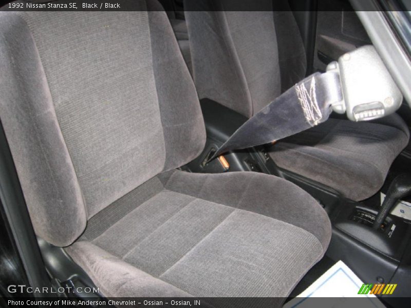 Black / Black 1992 Nissan Stanza SE