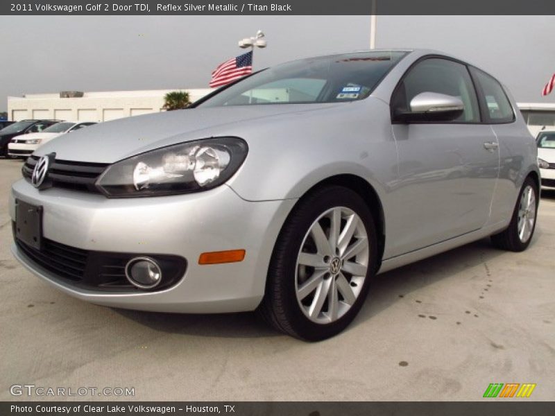 Reflex Silver Metallic / Titan Black 2011 Volkswagen Golf 2 Door TDI