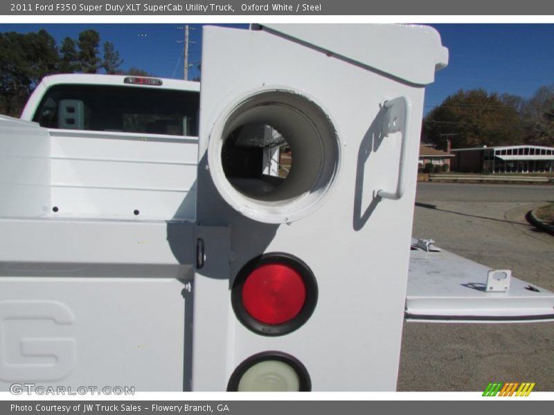 Oxford White / Steel 2011 Ford F350 Super Duty XLT SuperCab Utility Truck