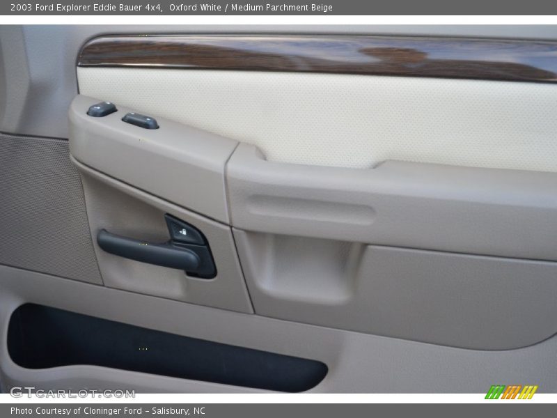 Oxford White / Medium Parchment Beige 2003 Ford Explorer Eddie Bauer 4x4